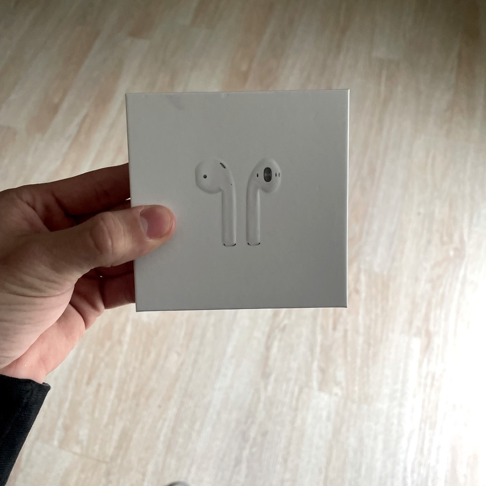 Airpods 2cd generation brand new